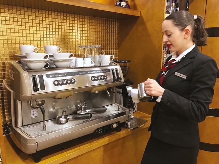 Свежесваренный кофе – обязательный атрибут сервиса любого отеля («Марриотт Тверская»)