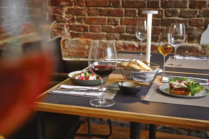До 70% продаж кухни ресторанов Wine & Crab составляют блюда из краба